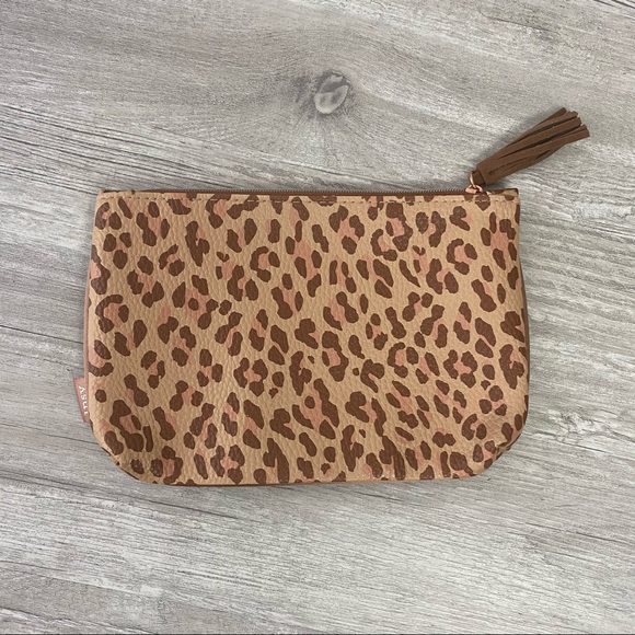 NWOT Ipsy Brown and Pink Leopard Tassel Makeup Bag - Picture 4 of 4